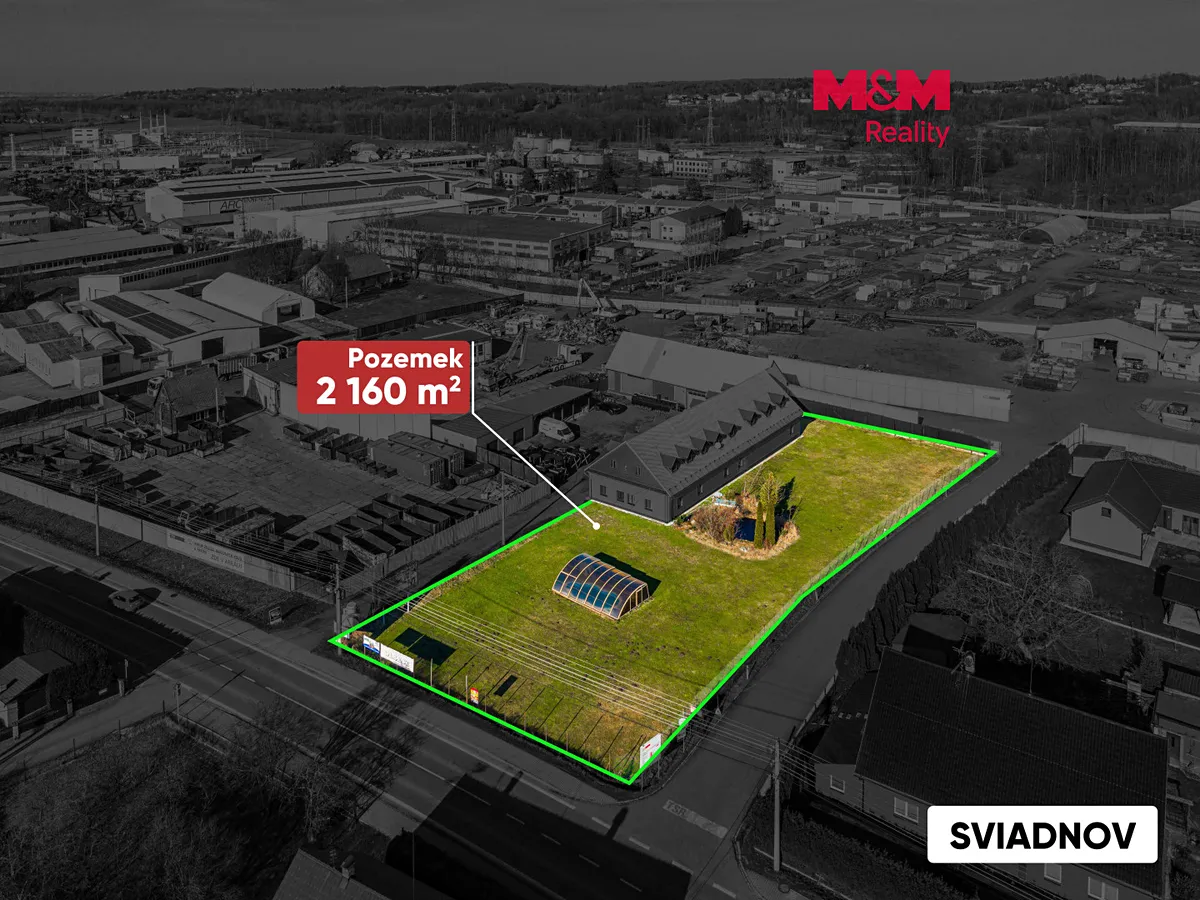 Prodej komerčního pozemku 2160 m²